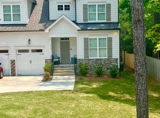 7030 Lead Mine Rd, Raleigh, NC 27615