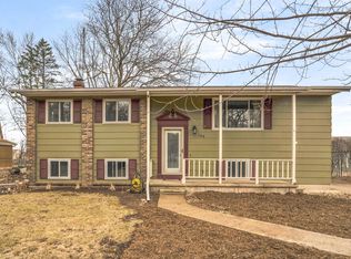 164 N Oakwood Rd, Oshkosh, WI 54904