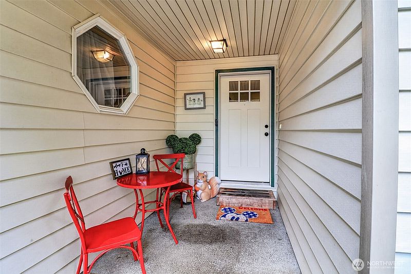 3rd image of 3073 Carpenter Hills Loop SE