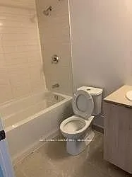11 Wellesley St W #404 — Photo 5
