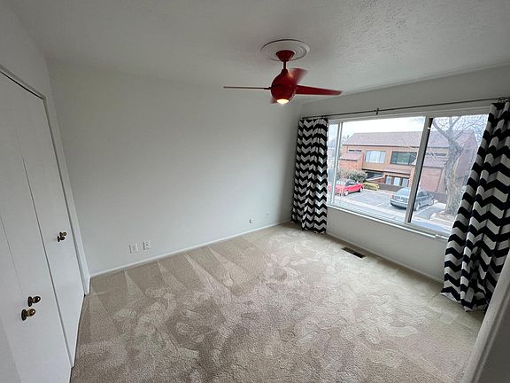 5th image of 2078 E Michigan Ave S