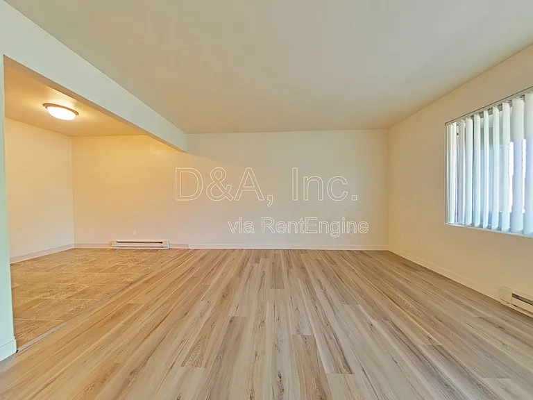 1140 NW Fillmore Ave — Photo 2