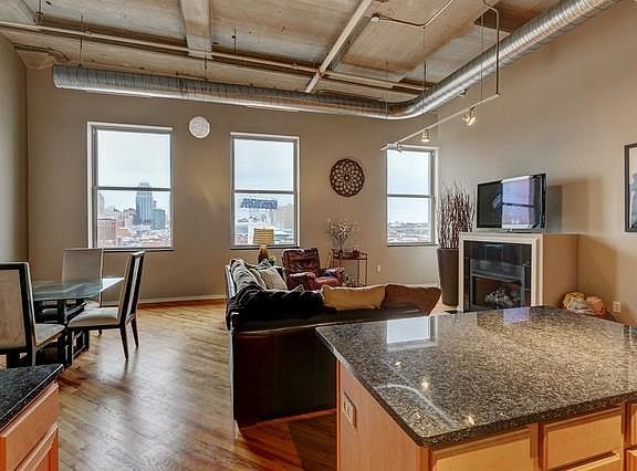 3rd image of 2107 Grand 1204 Blvd #1204