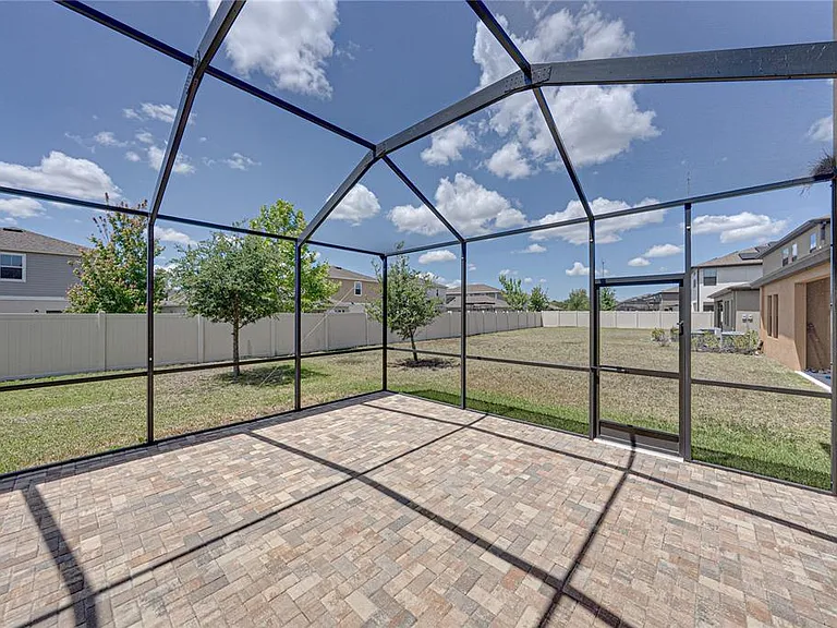 14633 Red Castle Ave — Photo 59