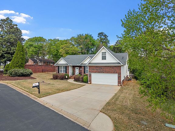 4th image of 103 Heritage Creek Dr