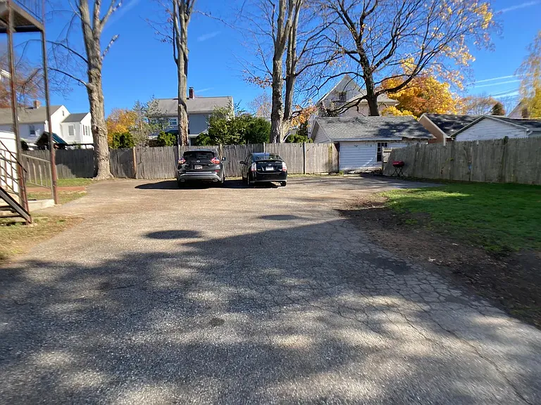 3 Winnemay St #1 — Photo 7