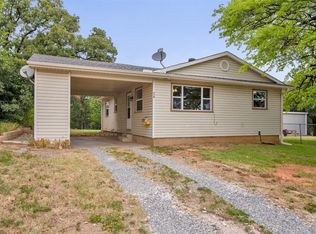719 E Woodard St, Denison, TX 75021