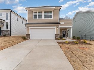 5906 Crossview Dr, Kernersville, NC 27284