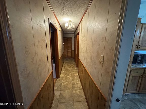 5th image of 3708 Gus Dr