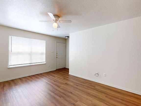 3rd image of 2805 Kerrville Ct APT B