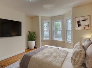 309 7th Ave W #1B, Newark, NJ