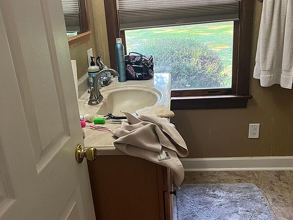 2nd image of 22047 Mallard Cove Ln