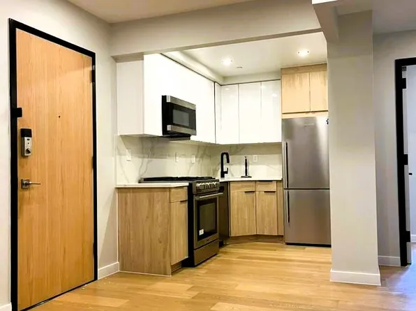 116-17 Grosvenor Lane image 2 of 15