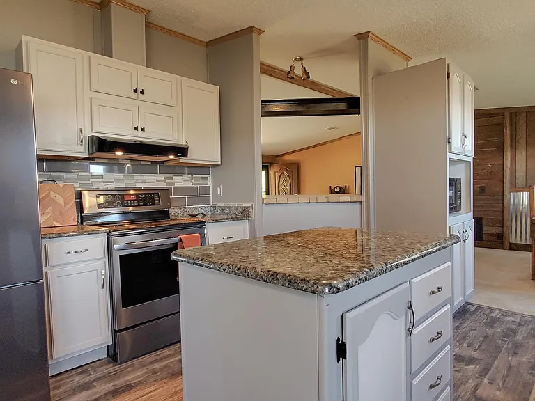 5809 Parkside Ct — Photo 5