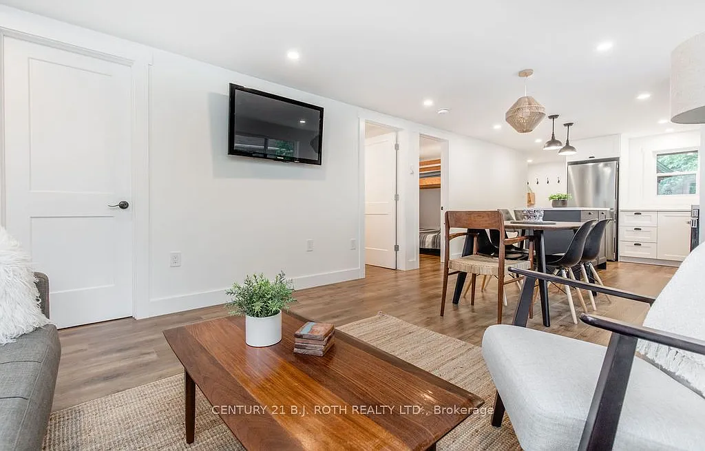 3 bed, $2,400 — Photo 4