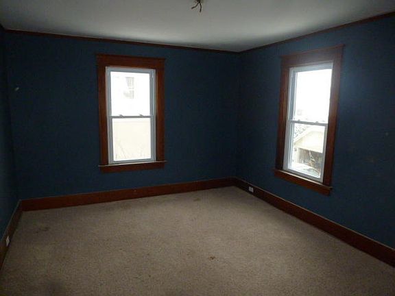 3rd image of 448 NW Barstow St
