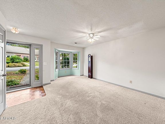 4th image of 8810 Aragon Ln