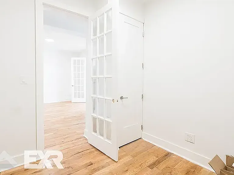 441 Wilson Ave #2B1 — Photo 6