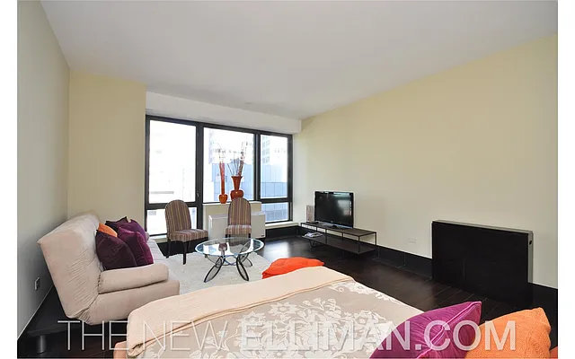 Rented by Douglas Elliman | media 34