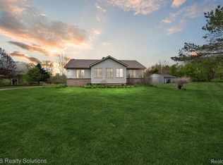 2927 N Blacks Corners Rd, Imlay City, MI 48444