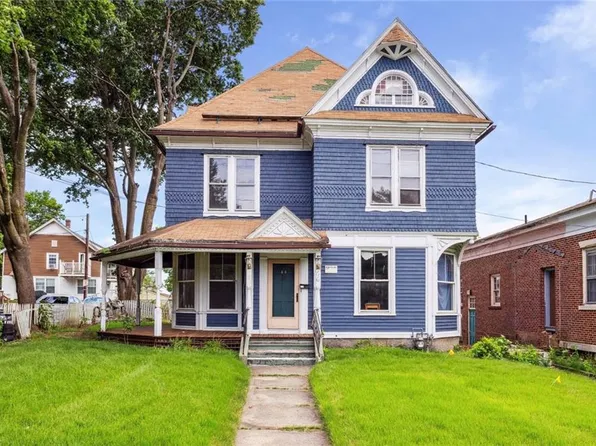 66 Providence St, Woonsocket, RI 02895