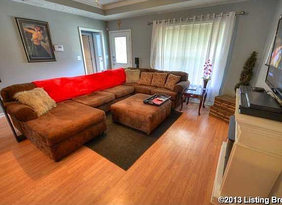 2nd image of 4982 Bell Ave