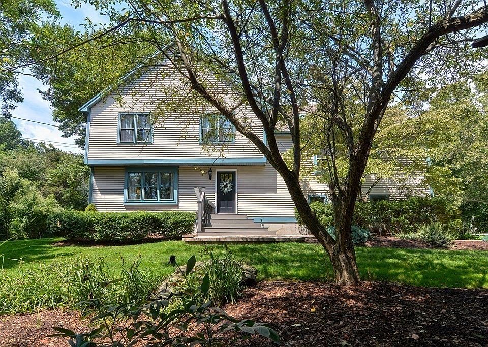 300 Spring St, Wrentham, MA 02093 Zillow