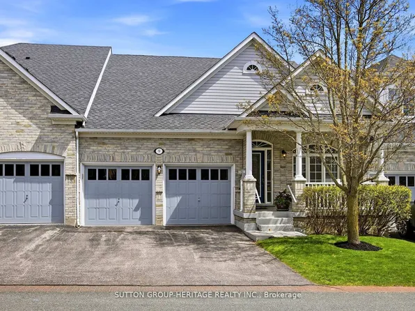 9 Fenton Ln, Pt Hope, ON L1A 0A3