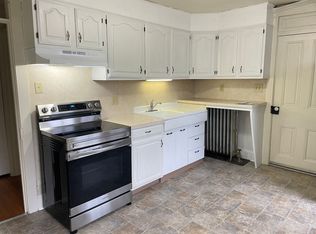 200-202 S Broad St #B, Lititz, PA 17543