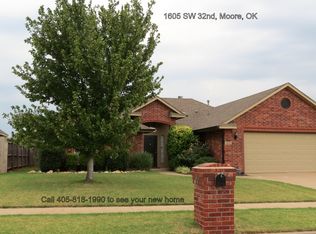 1605 SW 32nd St, Moore, OK 73160