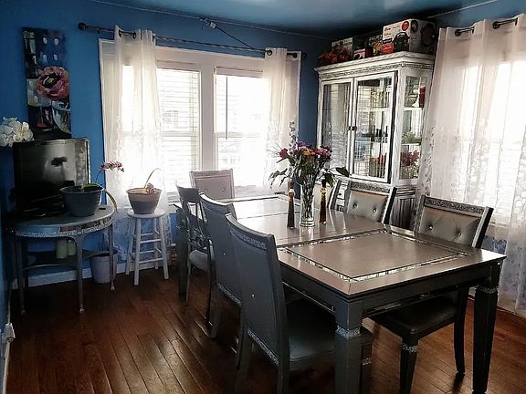 3rd image of 188-22 119th Ave #1