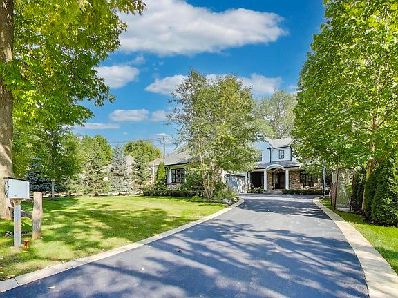 4th image of 579 Greenwood Rd