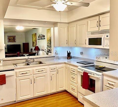 4th image of 707 Carpenters Way APT 22