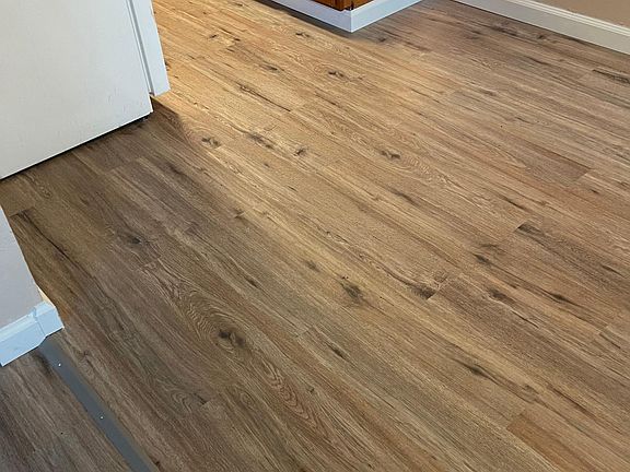 4th image of 888 W Sunset Blvd #892