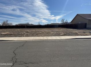 318 Copper Pointe Cir, Yerington, NV 89447