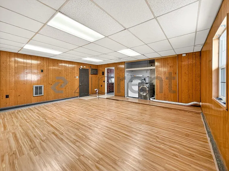 9534 Swinton Ave — Photo 33