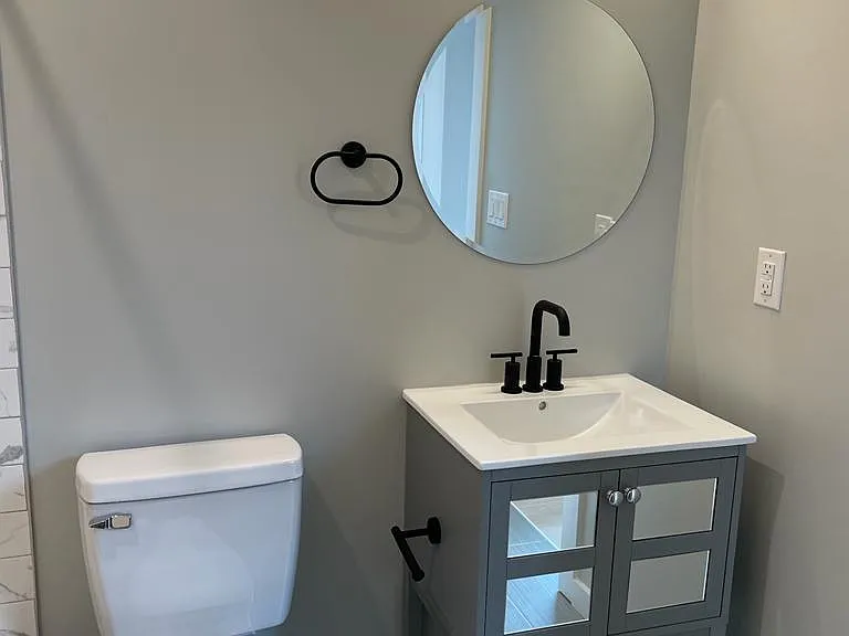 316 S 52nd St #6 — Photo 8