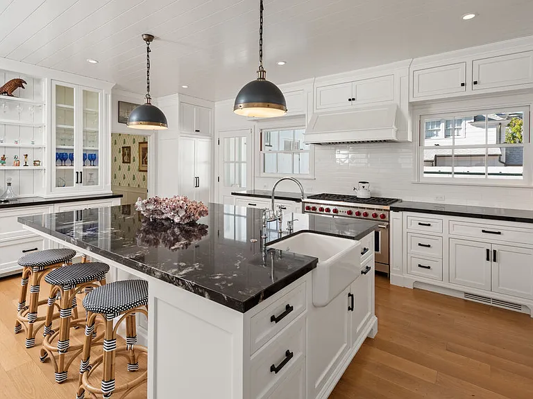 605 N Palisades Beach Rd — Photo 3