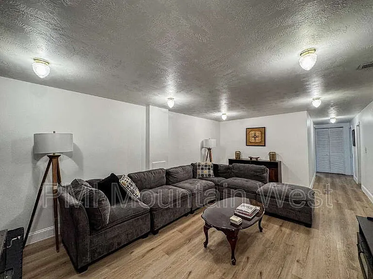 714 W 850 S — Photo 14