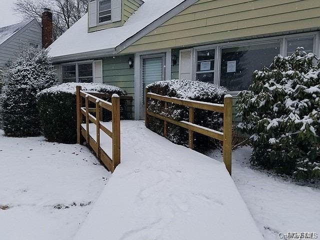 1st image of 150 W Radcliff Drive