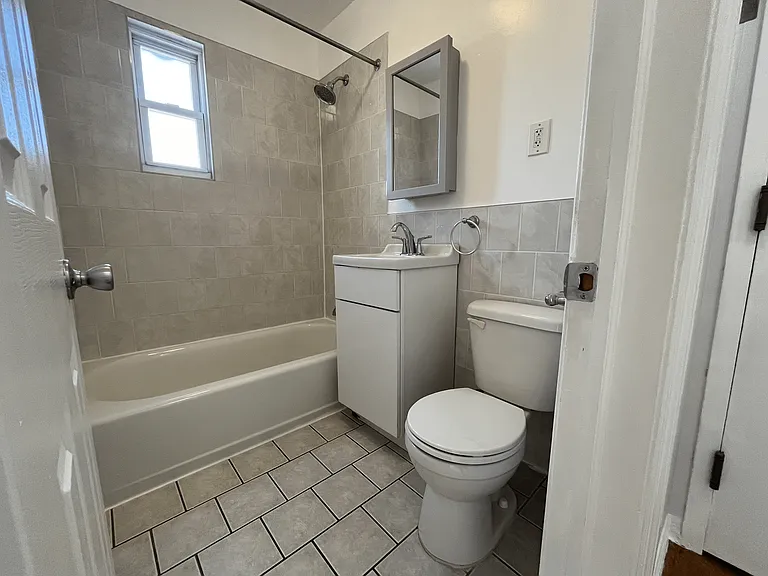 573 6th Ave #3A — Photo 8