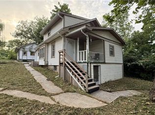 420 S Farley Ter, Independence, MO 64053