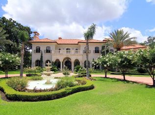 310 Carnarvon Dr, Houston, TX 77024