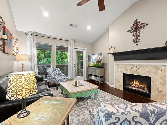 5th image of 109 Avonlea Dr