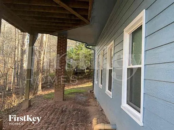 1520 Maplewood Ct — Photo 10