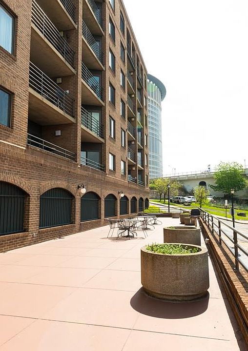 1st image of 1444 W 10th St APT 602