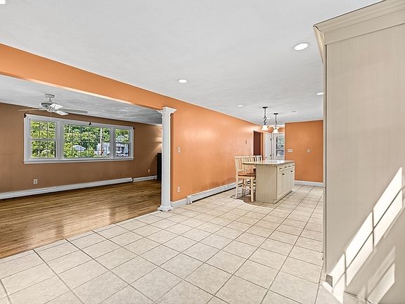 5th image of 137 Catherine Dr