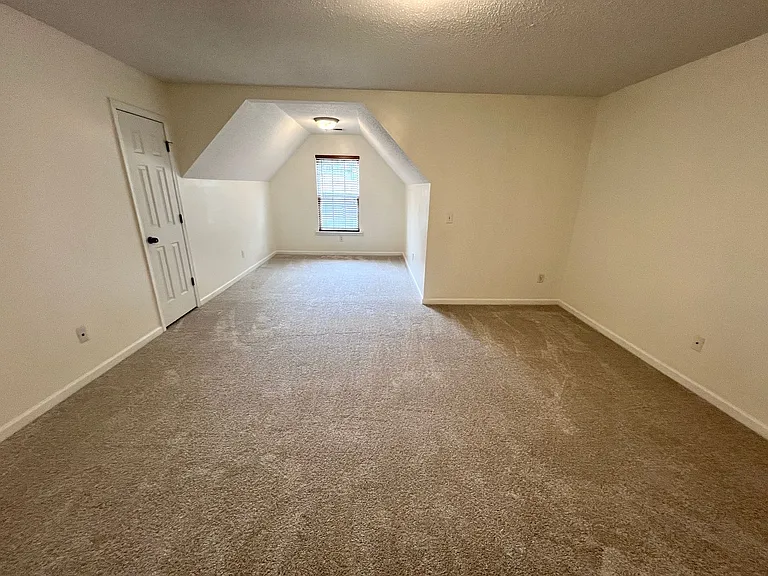 310 Wintergreen Rd — Photo 23