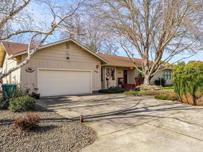 1462 Darneille Ln, Grants Pass, OR, 97527