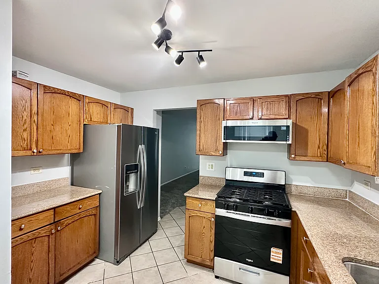 1200 Churchill Ct — Photo 9